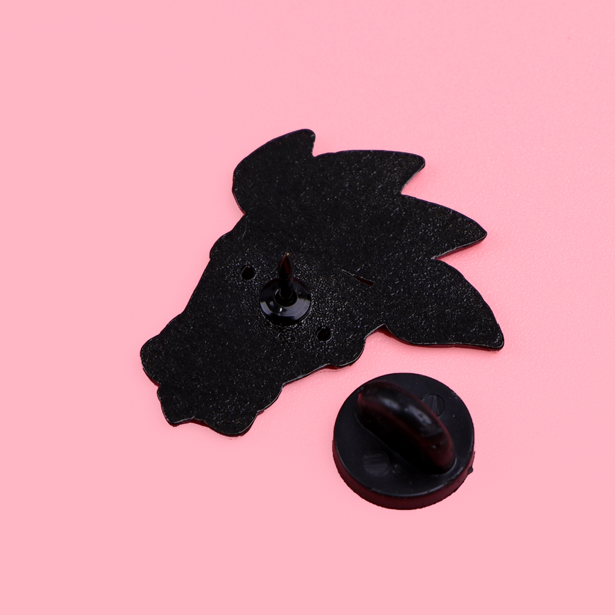 Wolf Emaille Pin Coole Brosche – Retro Gaming Gifts Bewertung und Preis